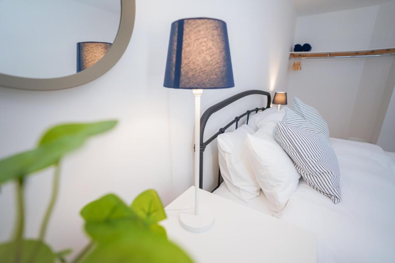 Stylish Apartment With Private Parking Кардиф Екстериор снимка